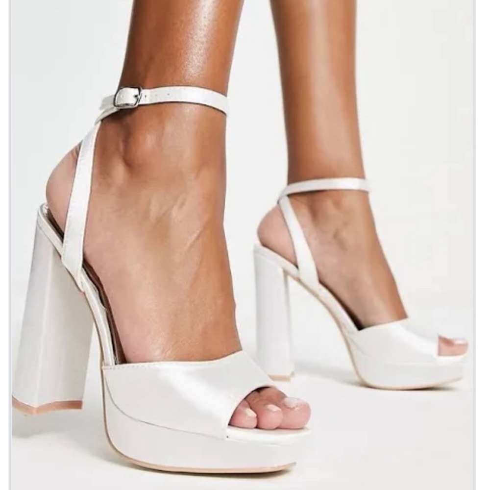 Be Mine Bridal Vanyaa platform heeled shoes in white